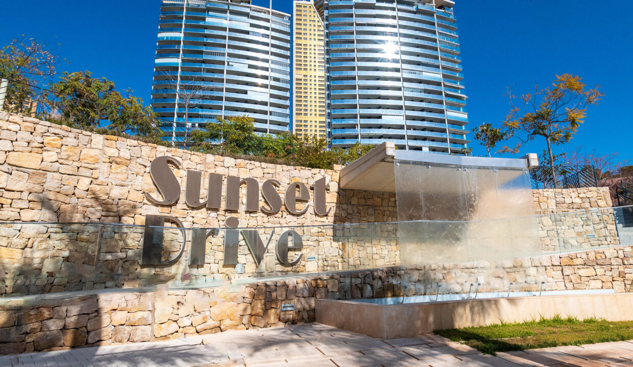 sunset-drive-premium